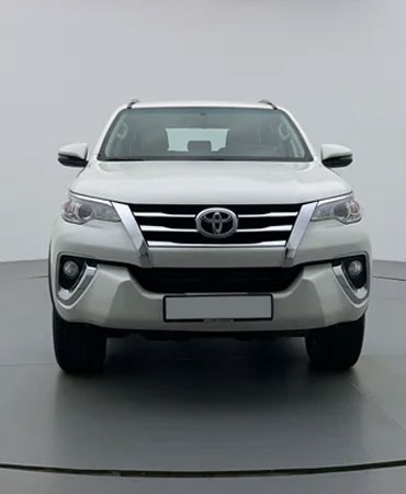 Luxury Fortuner Car Hire in Amritsar